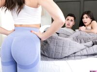 Stepmom Knows Her Way Around A Boner - S20:E2