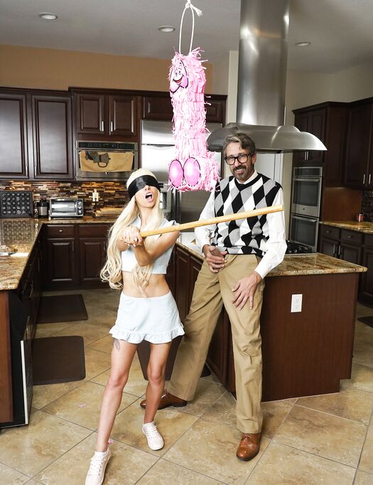 Peen-ata Pounding photos (Kenzie Reeves, Steve Holmes)
